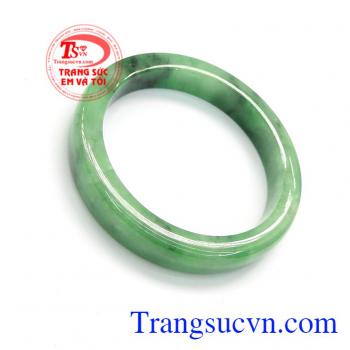 Vòng ngọc cẩm thạch thiên