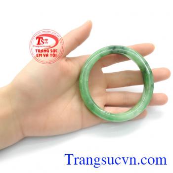 Vòng ngọc cẩm thạch thiên