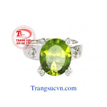 Nhẫn nữ vàng trắng 10k đá peridot 