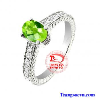 Nhẫn nữ đá quý peridot vàng trắng