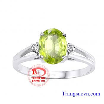 Nhẫn nữ vàng trắng đá peridot