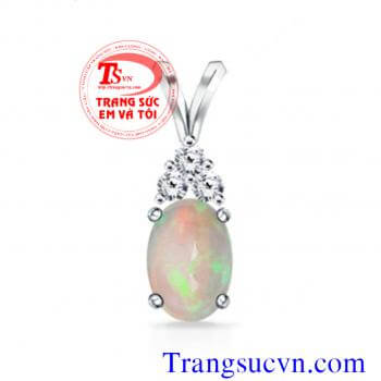 Opal quý mặt dây