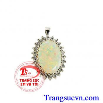 Mặt đá opal quý hộ mệnh