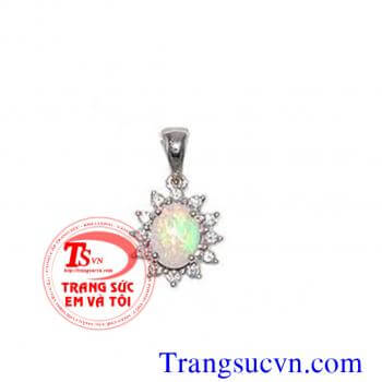 Đá Opal vàng trắng