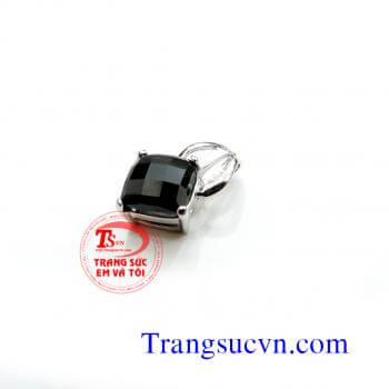 Mặt dây chuyền đá Sapphire