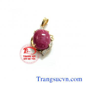 Mặt dây chuyền đá ruby