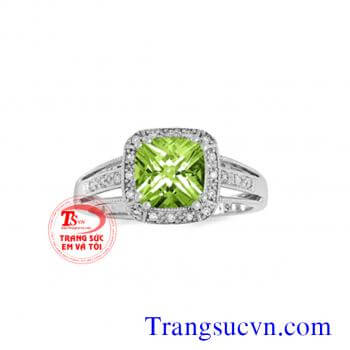 Nhẫn nữ đá peridot vàng trắng