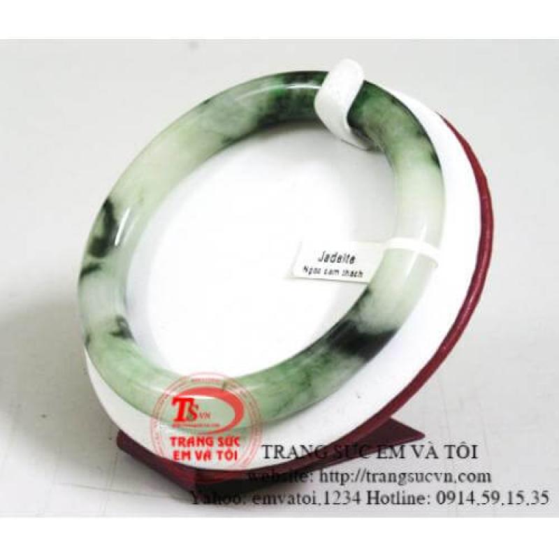 Vòng cẩm thạch bản tròn