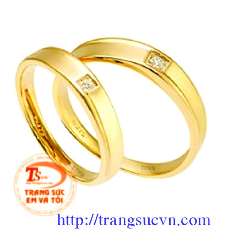 Nhẫn cưới vàng màu 2012