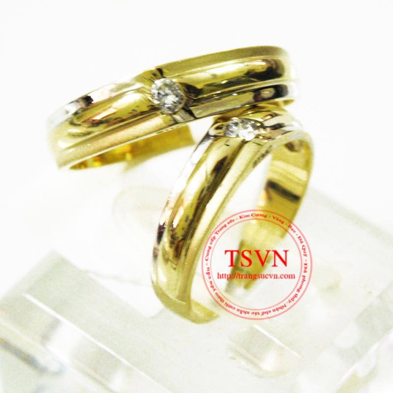 Nhẫn cưới vàng gắn kim cương