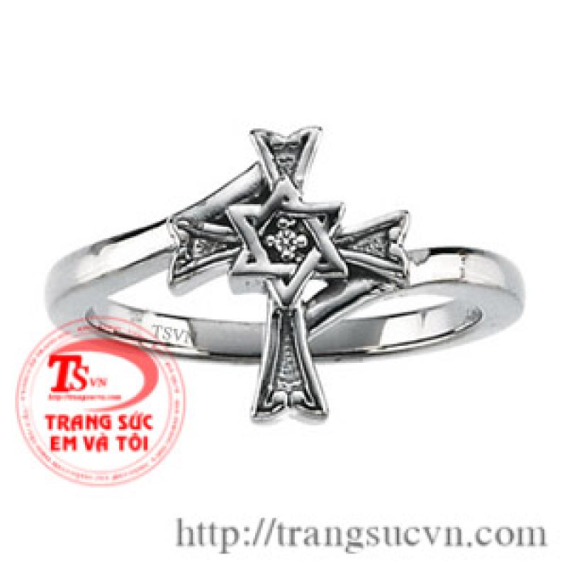 Nhẫn kim cương trẻ trung