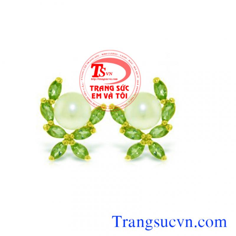 Bông tai kết đá peridot và ngọc trai