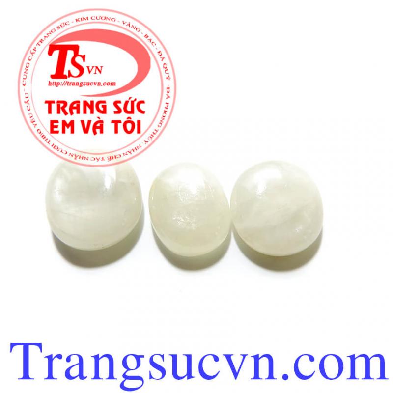 Natural Sapphire white