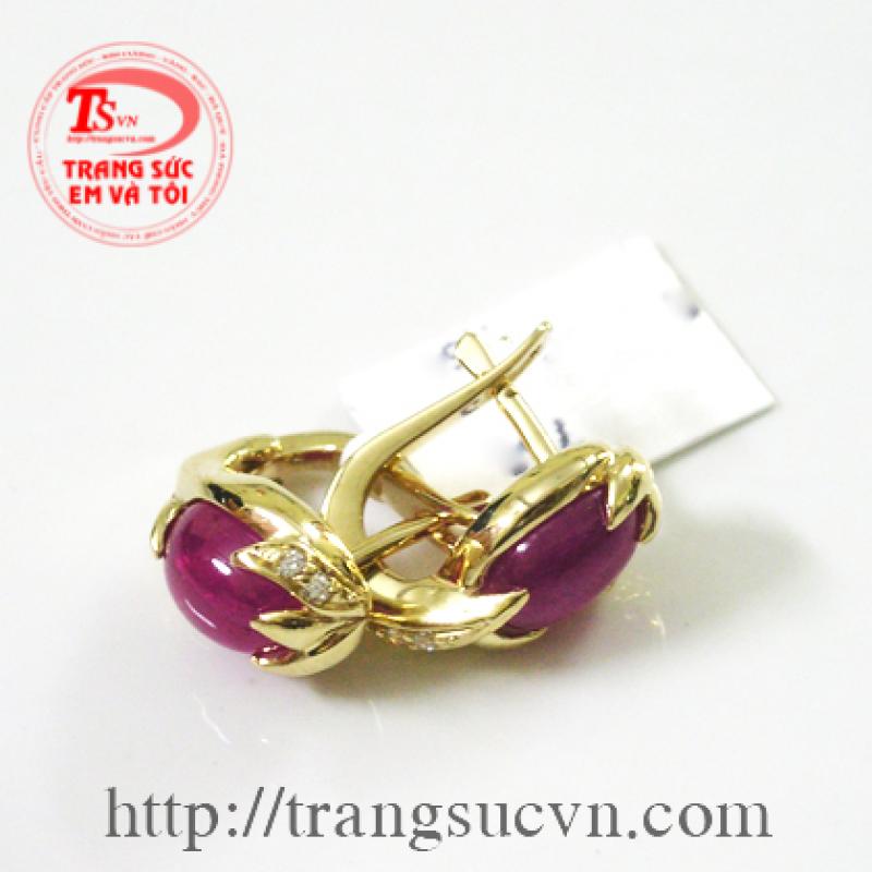 Hoa tai ruby hình giọt nước