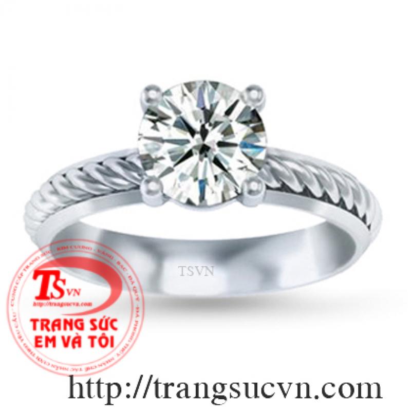 Nhẫn đính hôn đẹp hoa lệ