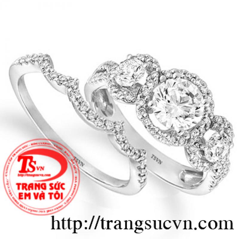 Nhẫn cưới kim cương tráng lệ