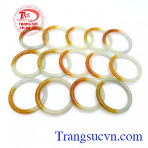 Vòng ngoc cẩm thạch màu vàng