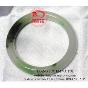 Vòng tay ngọc tròn