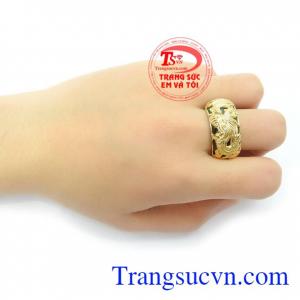 Nhẫn ngọc cẩm thạch bọc rồng 10k