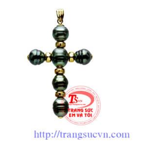 Mặt ngọc trai đen