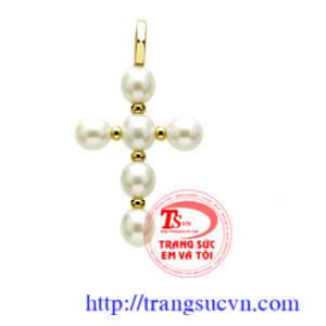 Mặt ngọc trai trắng