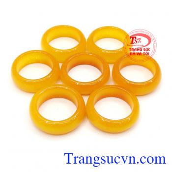 Nhẫn cẩm thạch quyền lực