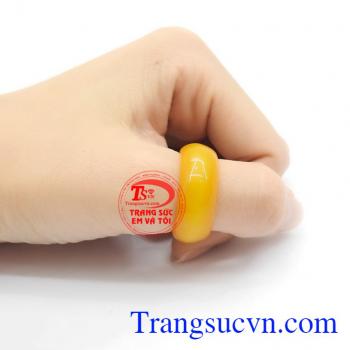 Nhẫn cẩm thạch may mắn