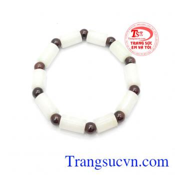 Chuỗi cẩm thạch trắng độc đáo