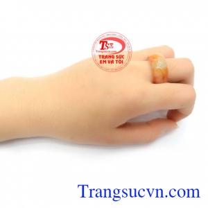 Nhẫn Mã Não Thịnh Vượng