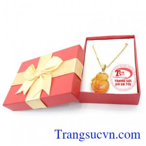 Mặt dây hồ ly thông minh là sản phẩm được chế tác từ thạch anh tóc thiên nhiên, màu sắc đẹp