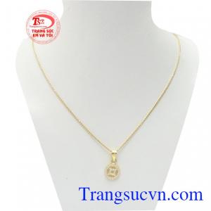 Bộ dây đồng tiền may mắn là sản phẩm đẹp được nhiều bạn gái ưa thích