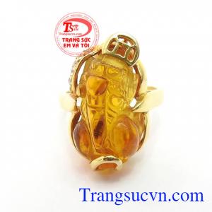 Nhẫn Nữ Tỳ Hưu Phú Quý