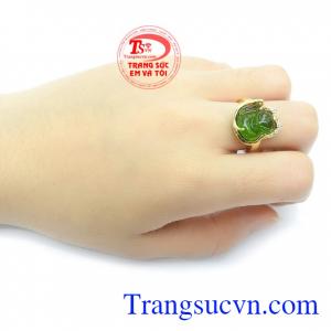 Nhãn Nữ Hồ Ly Thịnh Vượng