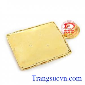 Mặt dây chuyền nam chạm khắc vàng 18k sáng bóng đảm bảo chất lượng hợp thời trang, sang trọng và phong thủy