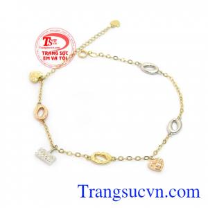 Lắc chân nữ tình yêu là sản phẩm lắc chân xinh xắn, vàng 18k,