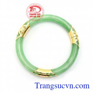 Vòng Ngọc Bọc Vàng Sang Trọng chế tác đẹp. 