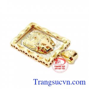 Mặt dây nam Pharaon