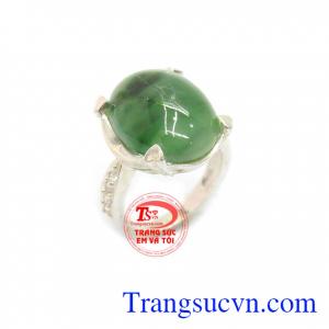 Nhẫn nữ ngọc cẩm thạch quý phái