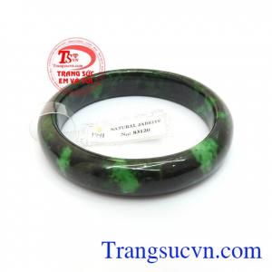 Vòng ngọc vân đẹp, Vòng Ngọc Phỉ Thúy Hạnh Phúc