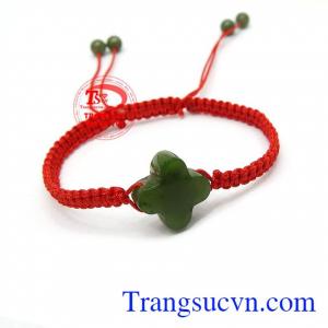 Ngọc cẩm thạch là tinh túy và báu vật của trời đất, mang ý nghĩa phong thủy tốt cho tài vận, sức khỏe, may mắn cho người đeo.