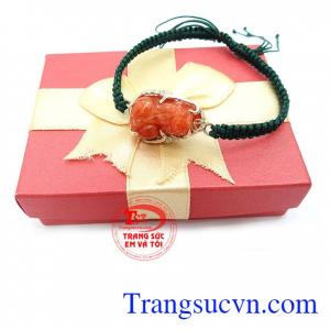 tì hưu là biểu tượng của sự may mắn về tiền bạc, sức khỏe