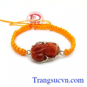 Dây tết tì hưu mệnh thổ là sản phẩm handmade đẹp, mang lại may mắn cho người mệnh thổ và mệnh hỏa.