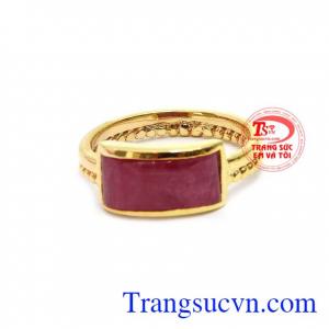 Nhẫn ruby sành điệu