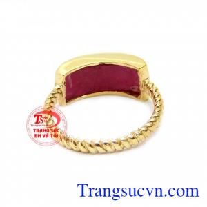 Nhẫn ruby cá tính