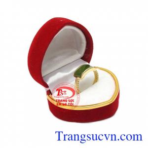 Hộp trang sức ấn tượng