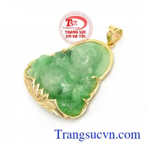 Mặt Phật Di Lặc Bình An rong phong thủy là biểu tượng mang lại may mắn, tài lộc, bình an và hạnh phúc, mặt phật phù hợp với nhiều kiểu dáng dây chuyền khác nhau