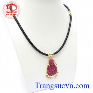 Bộ Dây Chuyền Phật Bà May Mắn đeo hợp thời trang phái mạnh, phật bà còn là biểu tượng của sự bình an, lòng hướng thiện, bác ái, mang lại may mắn, tài lộc cho gia chủ