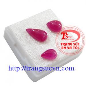 Bộ đá ruby mặt dây và bông tai