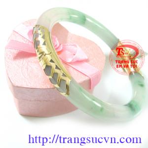 Vòng Jadeite bọc Vàng