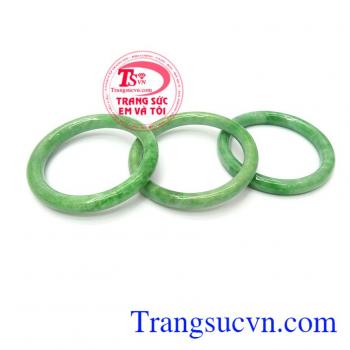 Vòng ngọc cẩm thạch TSVN